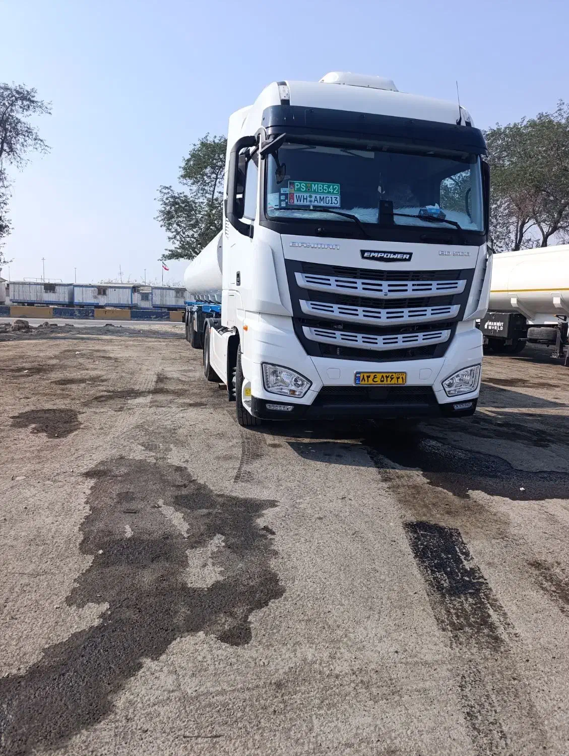 کشنده امپاور|خودرو سنگین|ری, جوانمرد قصاب|دیوار