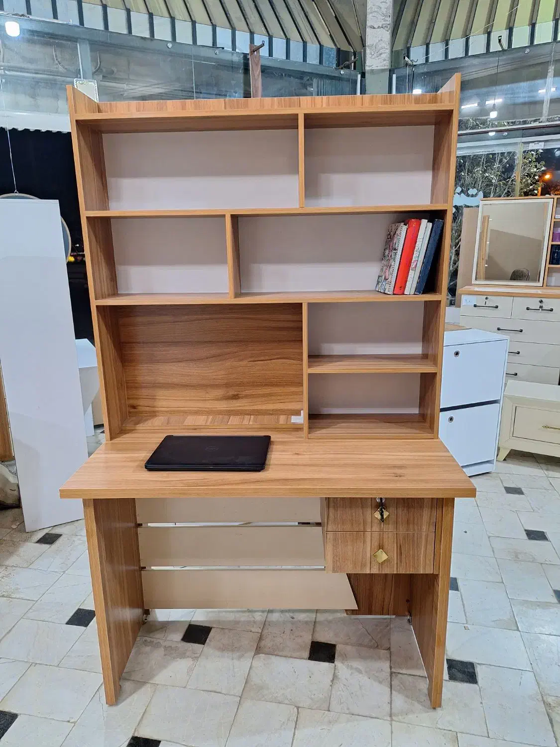 میز تحریر،کامپیوتر،مطالعه،لب تاب|میز تحریر و کامپیوتر|قم, مهر آباد|دیوار