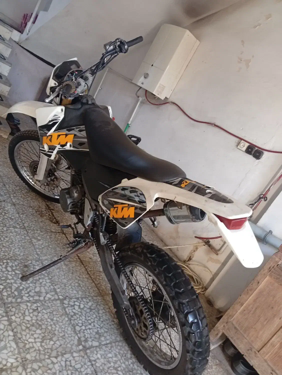 تریل فلات طرح کی تی ام مدل۹۰|موتورسیکلت|لنگرود, |دیوار