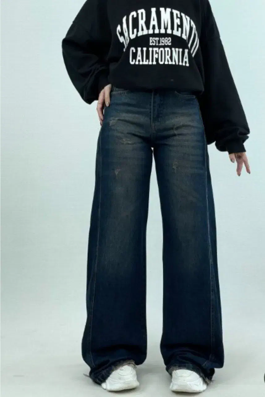 شلوارلی|لباس|مشهد, کلاته برفی|دیوار