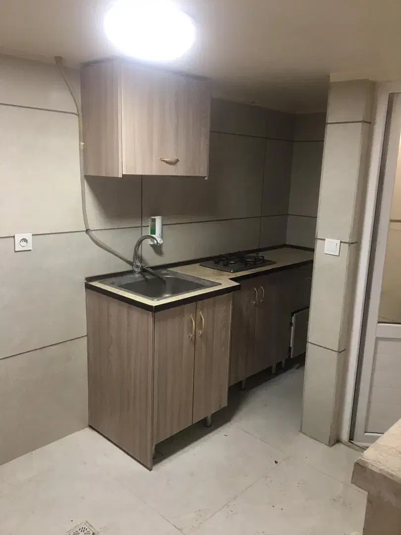 اجاره|اجارهٔ مغازه و غرفه|رودهن, |دیوار