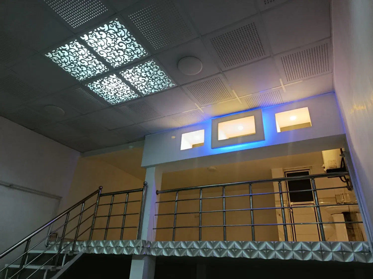 اجاره مغازه موقعیت مناسب|اجارهٔ مغازه و غرفه|مشگین شهر, |دیوار