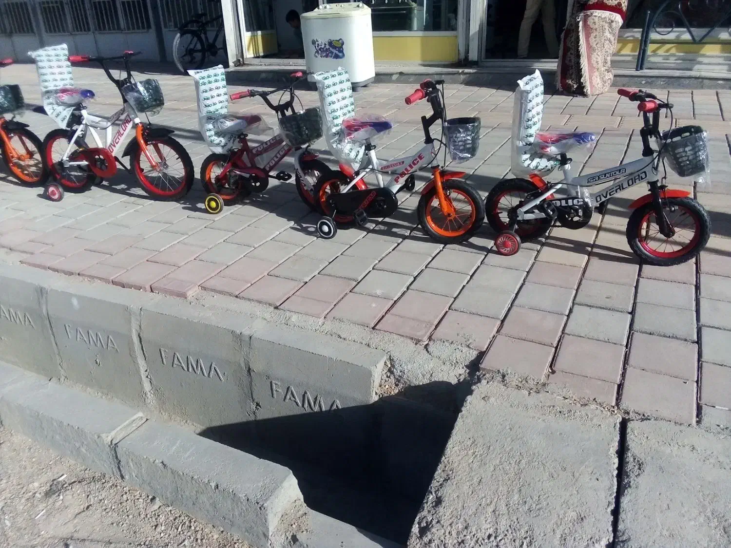 دوچرخه|دوچرخه، اسکیت، اسکوتر|کبودرآهنگ, |دیوار