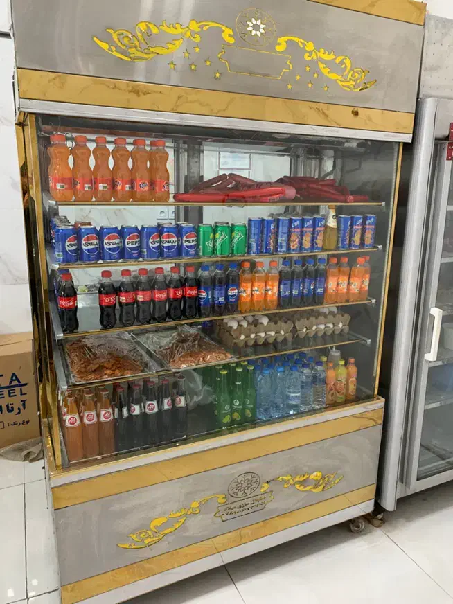 لوازم فست فود به همراه یخچال ۴ در و سرخ کن|کافیشاپ و رستوران|خرمآباد, |دیوار