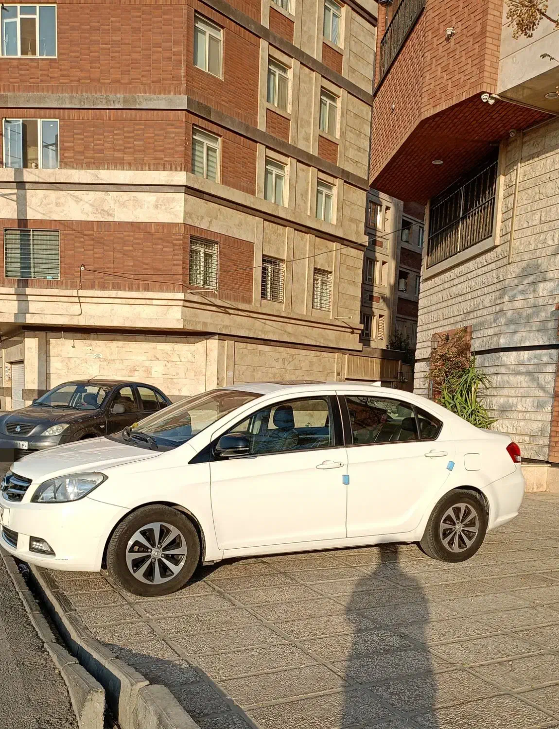 ولکس سی30 اتوماتیک.کم کار بدون رنگ در حد نو مدل 95|خودرو سواری و وانت|تهران, بهمن یار|دیوار