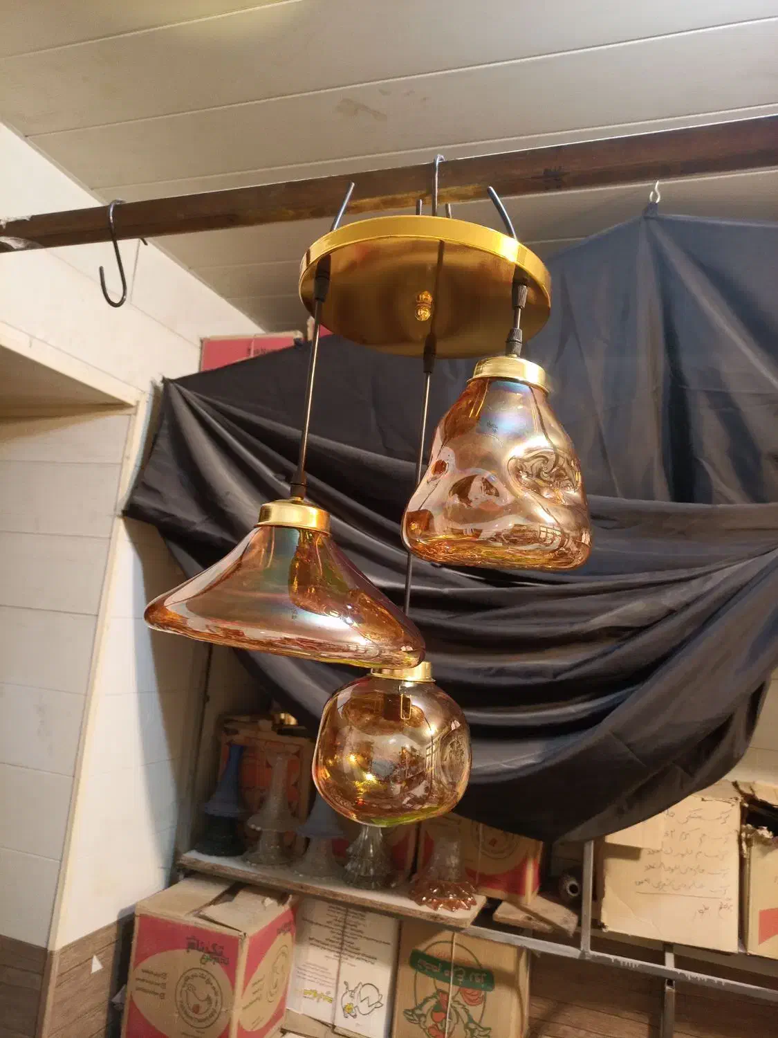 ۳ آویز لامپی|لوستر و چراغ آویز|تهران, انبار نفت|دیوار