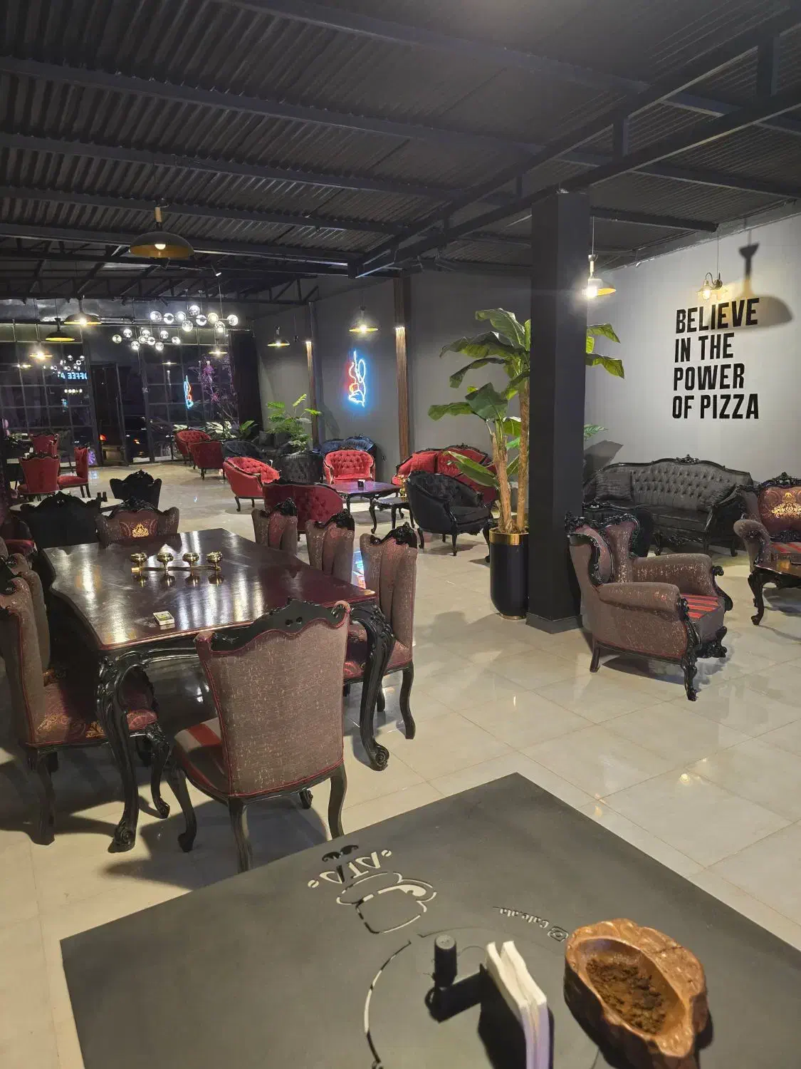 استخدام پرسنل جهت تکمیل کافه رستوران آتا|استخدام خدمات فروشگاه و رستوران|کاشان, دشت لتحر|دیوار