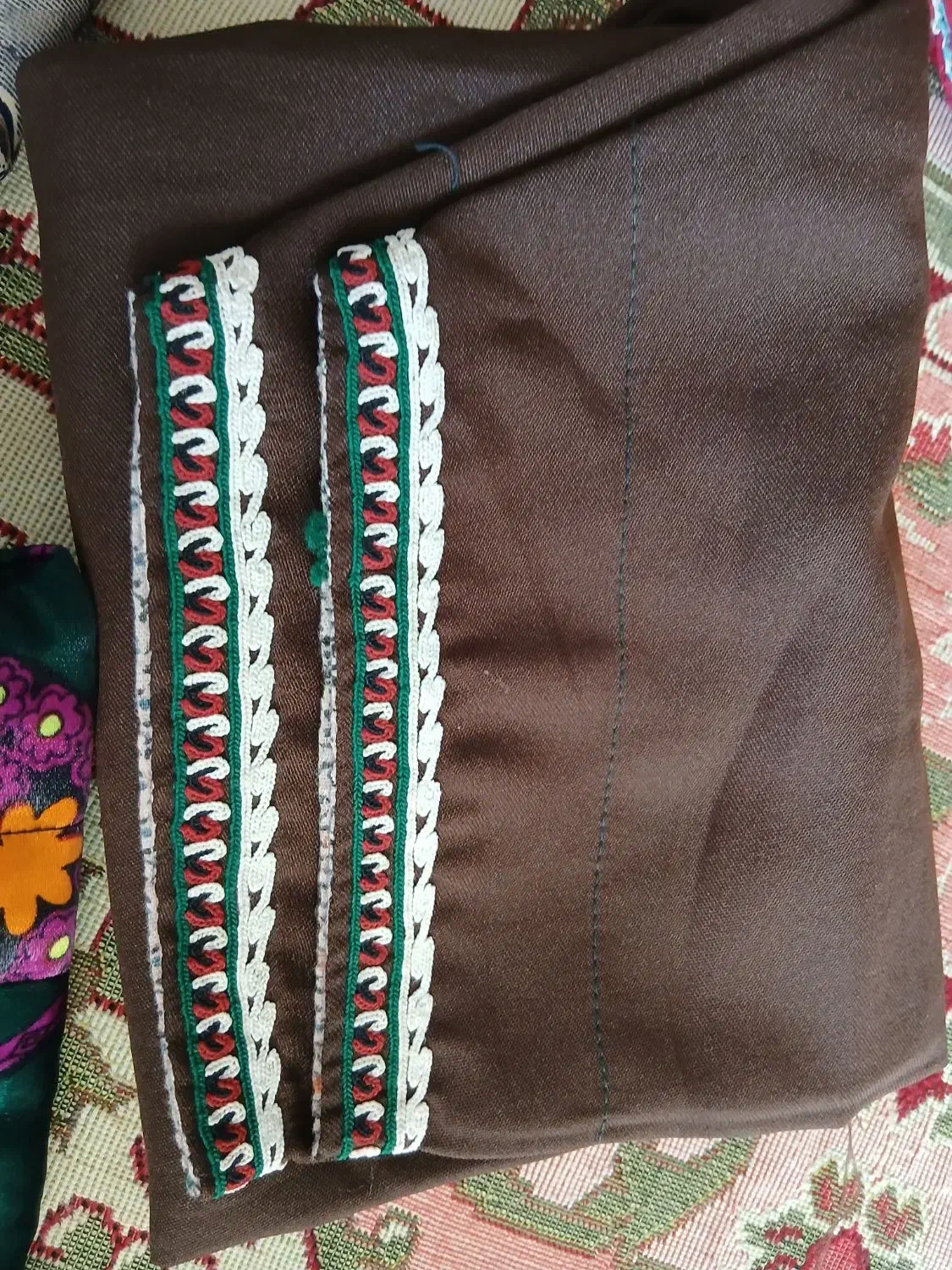 تعدادی بالق نو برای بقچه و پوشیدن|لباس|آق قلا, |دیوار