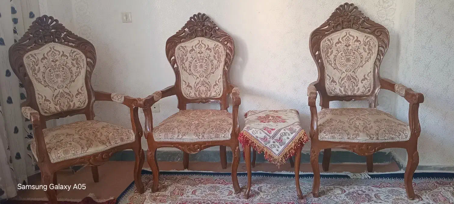 مبل صدامی درحدنو سالم سالم|مبلمان خانگی و میز عسلی|سهند, |دیوار