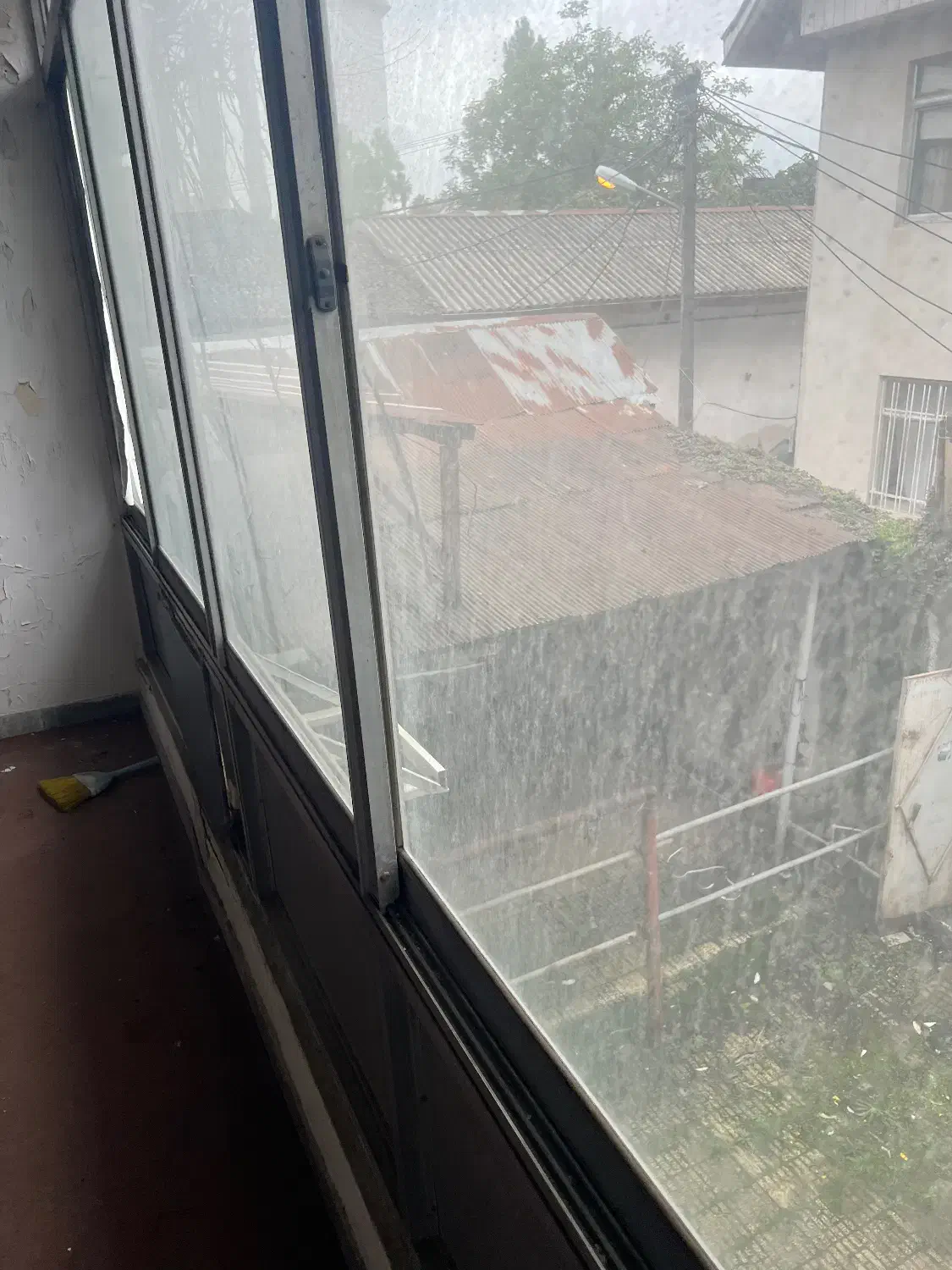 ویلایی رهن ۱۳۰ مطهری تجاری کارگاه برای کار|اجارهٔ خانه و ویلا|رشت, بازار|دیوار