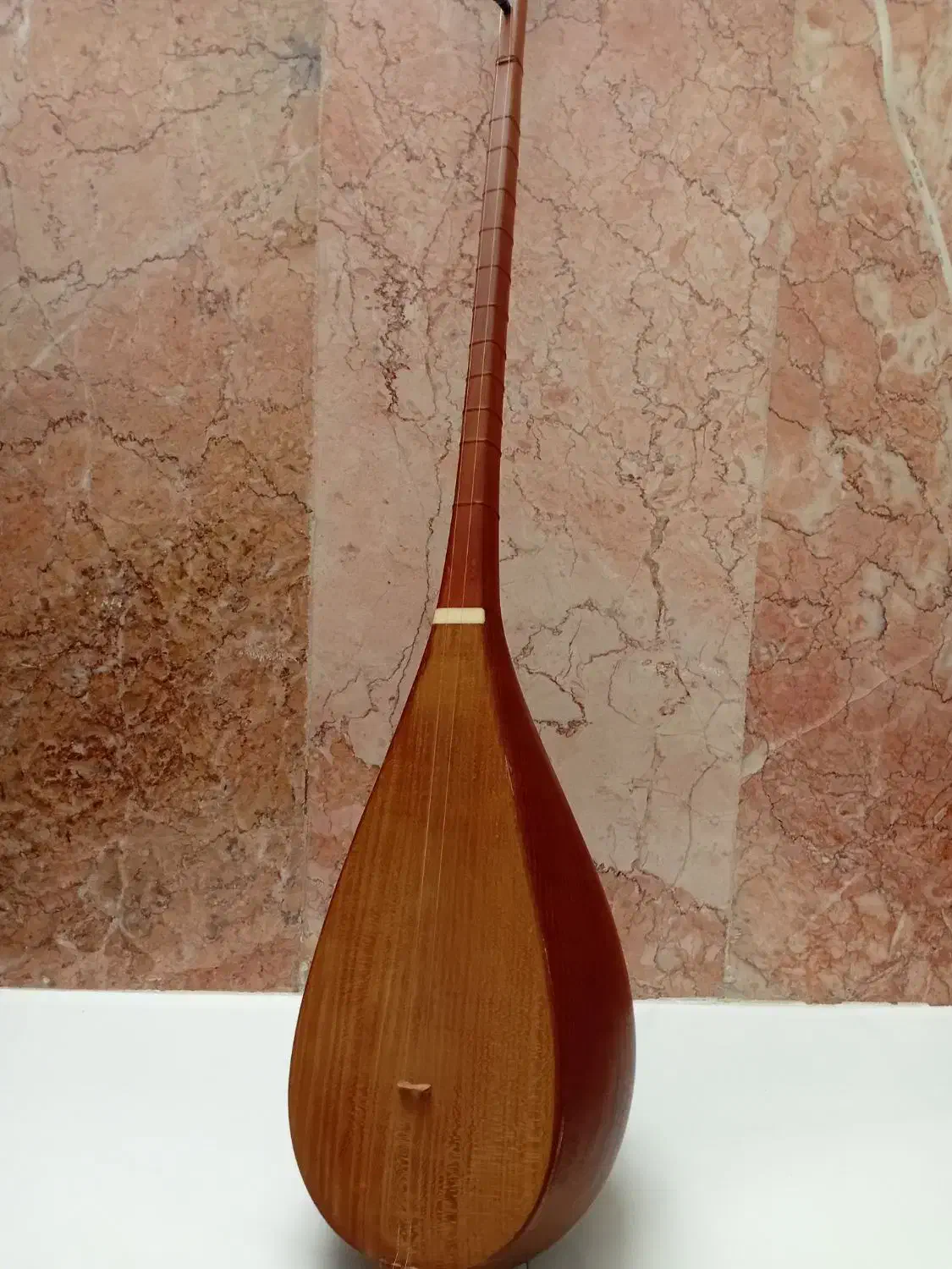 ۲تار|سازهای سنتی|آشخانه, |دیوار