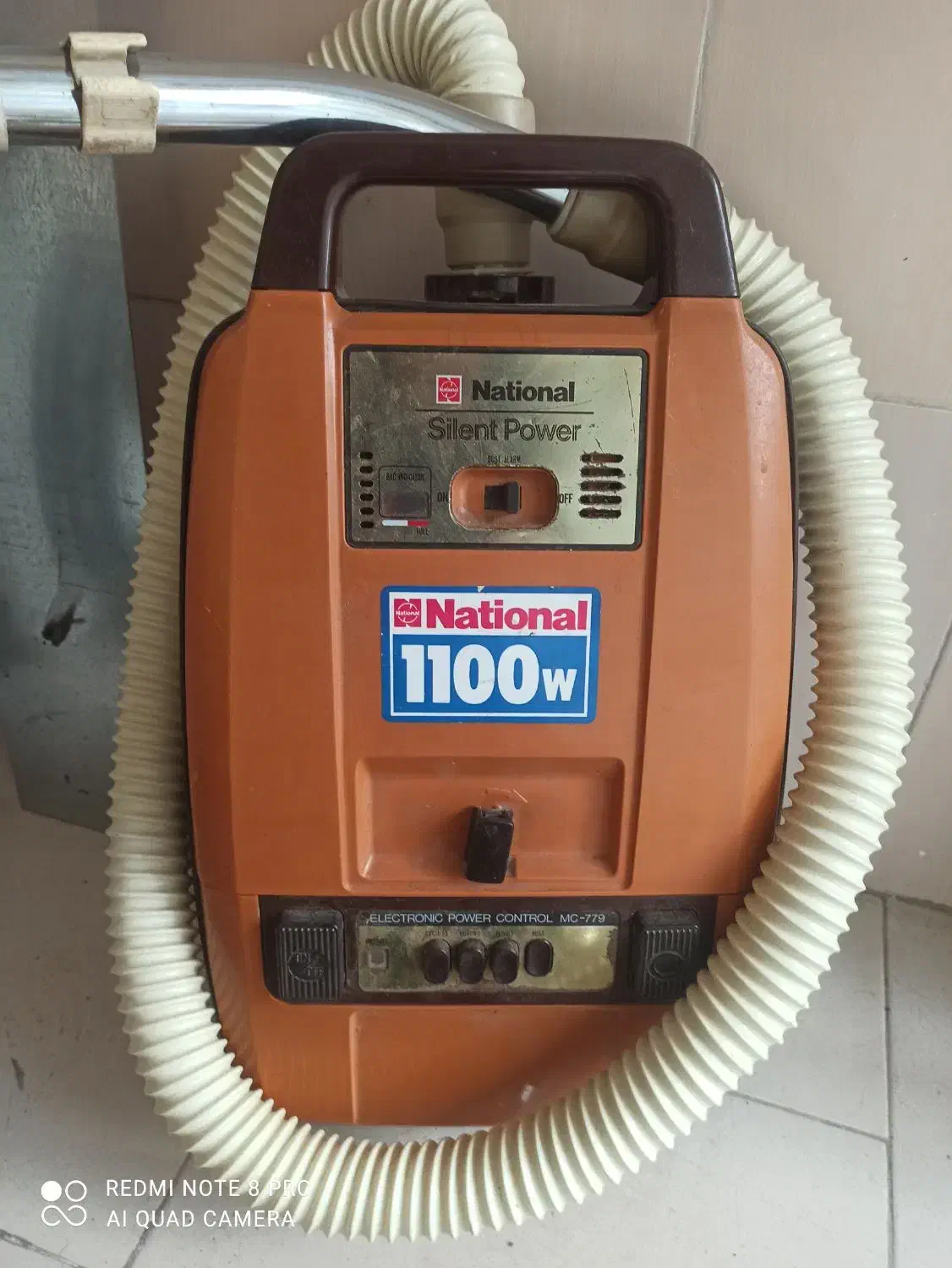 جارو برقی|جاروبرقی، جارو شارژی، بخارشو|بابل, |دیوار