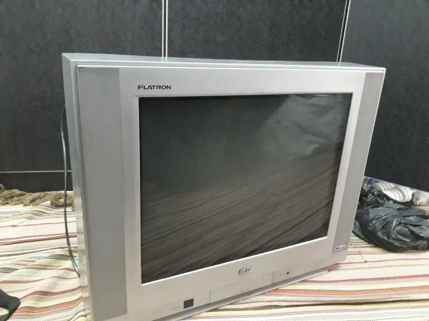 تلویزیون|تلویزیون و پروژکتور|قم, شاه ابراهیم|دیوار