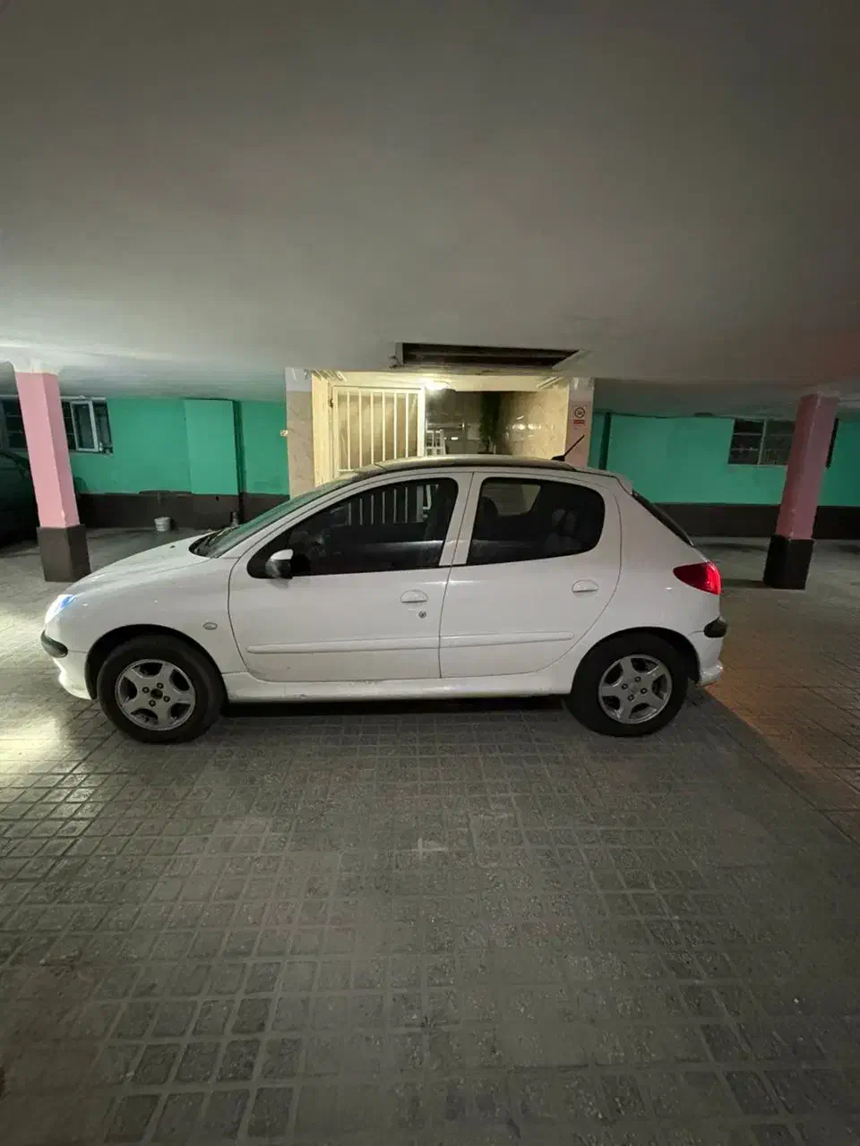 206پانا صفرکم کار|خودرو سواری و وانت|همدان, |دیوار