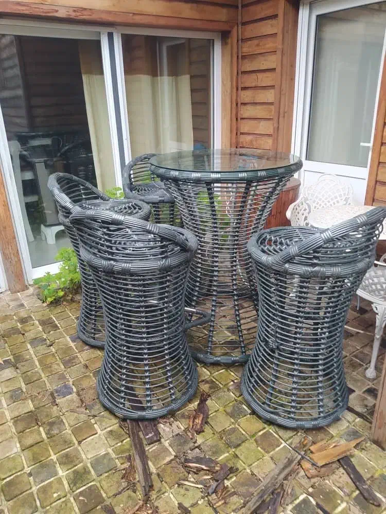 میز و صندلی بار فضای باز|کافی‌شاپ و رستوران|نوشهر, |دیوار