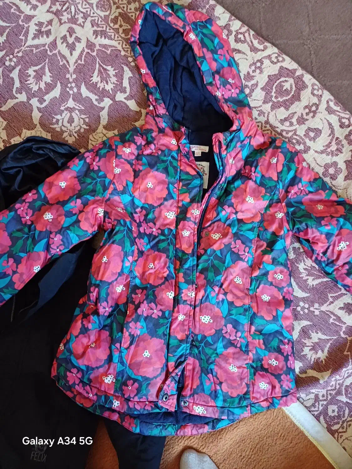 کاپشن اورجینال خارجی از اونور اومده در حد نو هستن|کفش و لباس بچه|نظرآباد, رسالت|دیوار