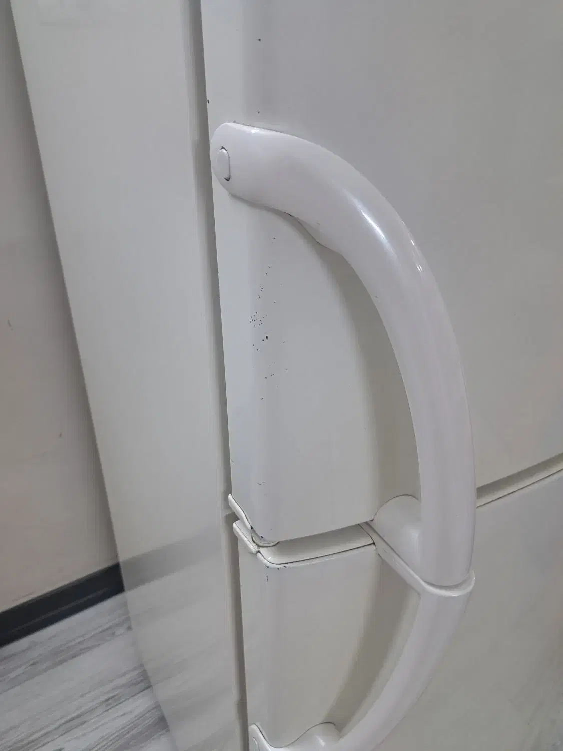 یخچال|یخچال و فریزر|ری, شهید غیوری (ابن باویه)|دیوار