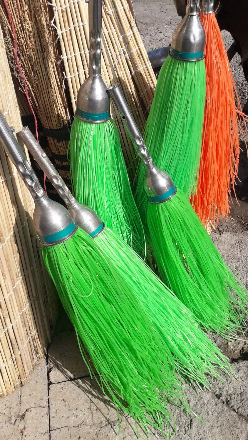 جارو سوفوری و پلاستیکی|لوازم نظافت|قزوین, |دیوار