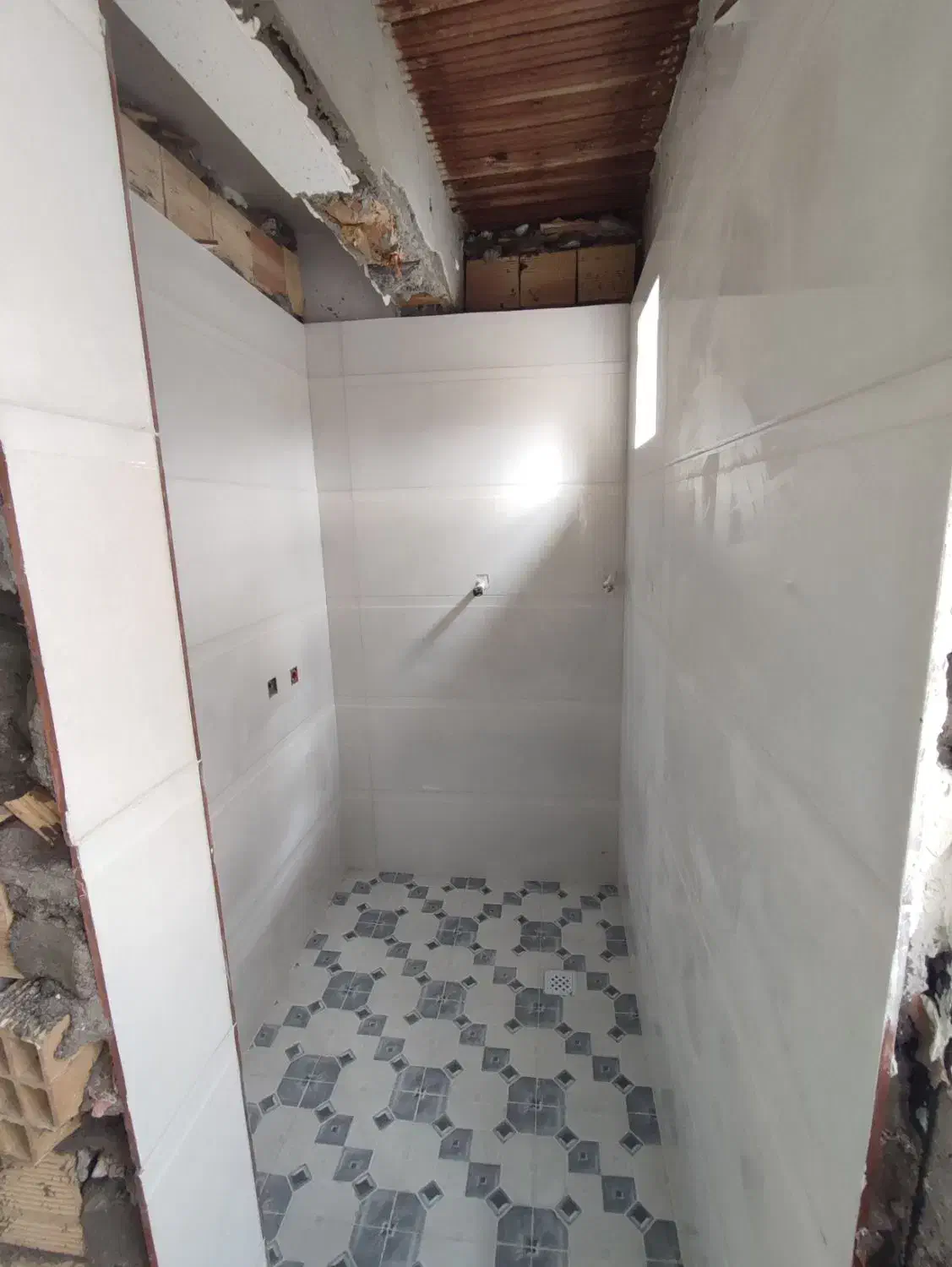 کاشیکاری حرفه ای|خدمات پیشه و مهارت|فومن, |دیوار