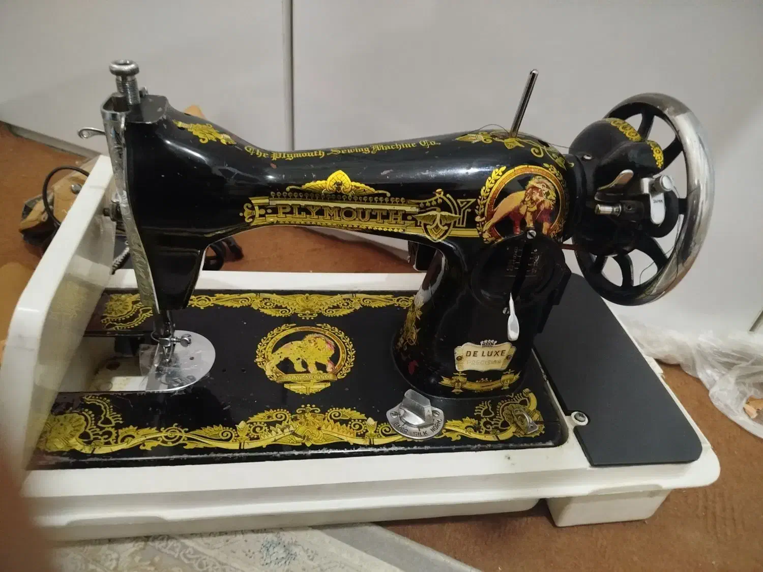 چرخ خیاطی قدیمی|چرخ خیاطی و ریسندگی|اصفهان, شهرک ولیعصر|دیوار