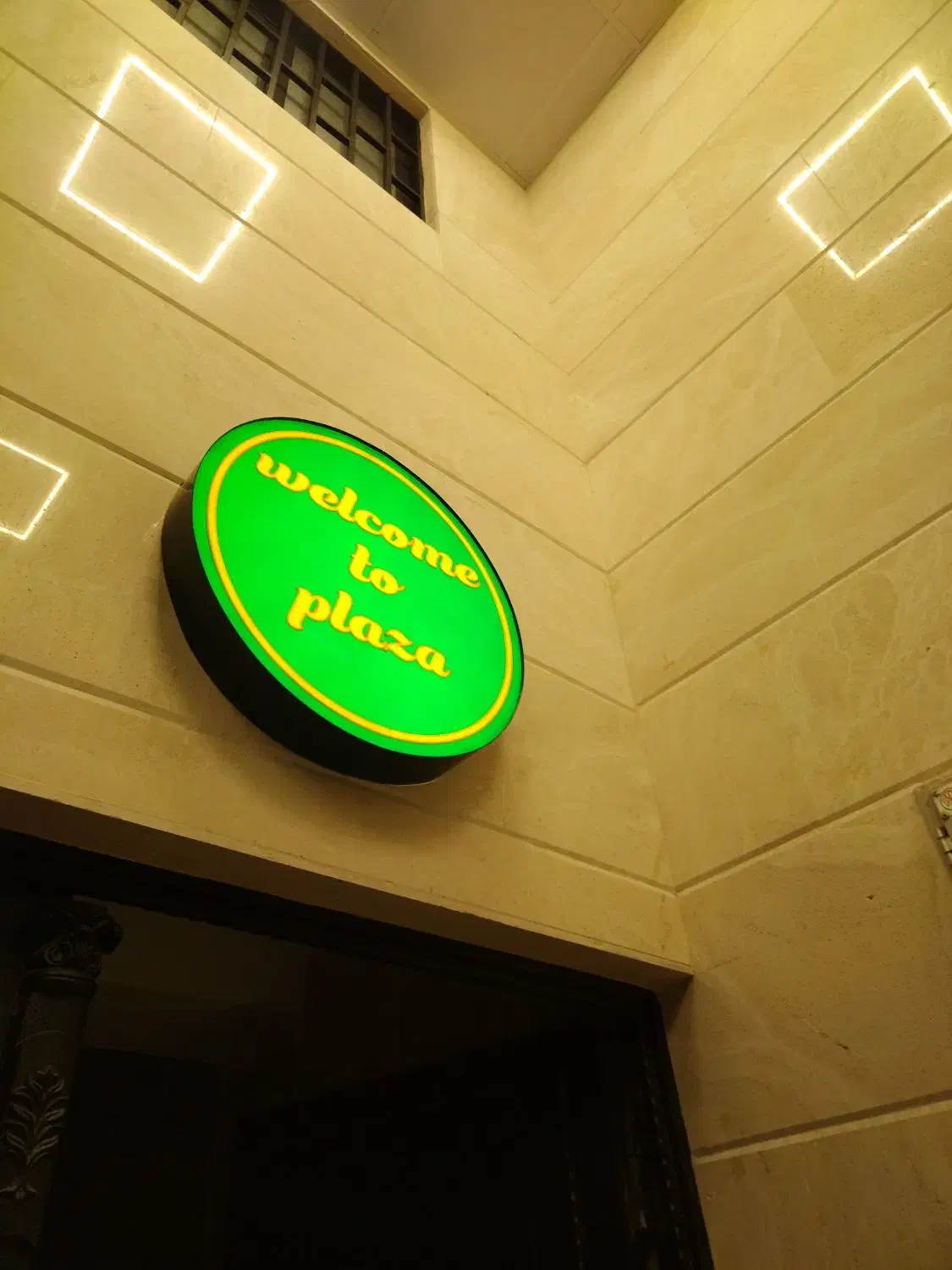 تابلو لایت باکس کافه آرایشگاه|لامپ و چراغ|یزد, |دیوار