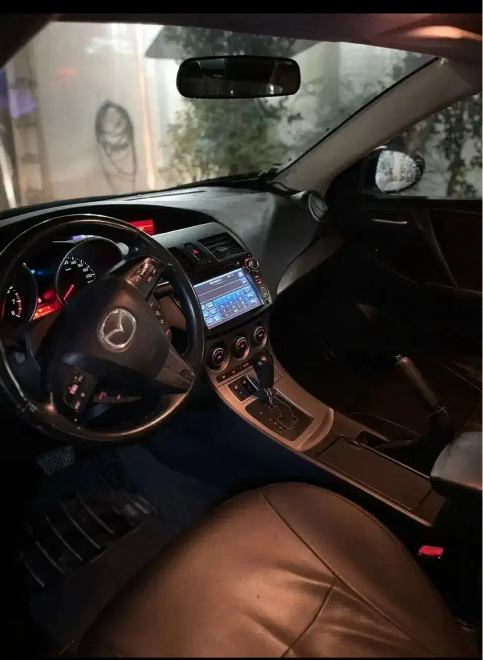 مزدا نیو مدل ۱۳۹۰ تک برگ سند|خودرو سواری و وانت|رشت, معلم|دیوار