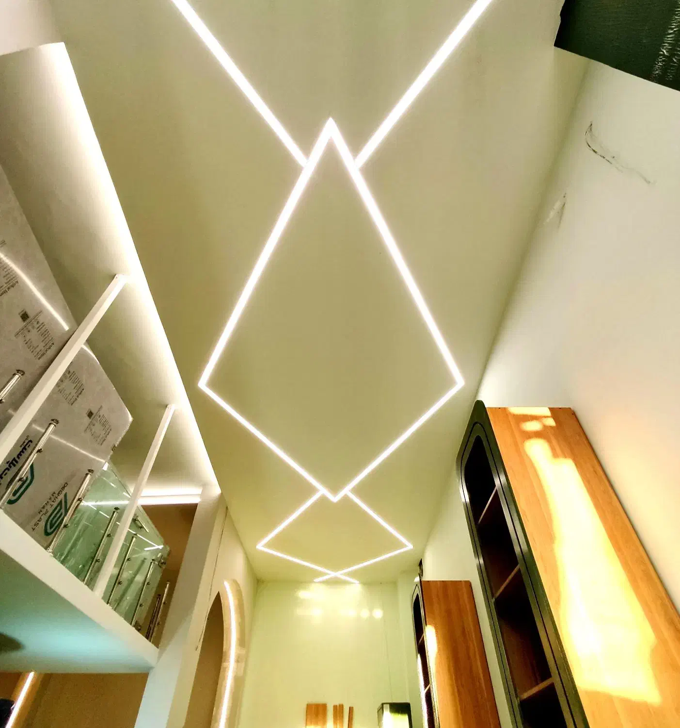 فروش و نصب لاین نوری.نور خطی.کل تهران بدون واسطه|لامپ و چراغ|تهران, فلسطین (میدان انقلاب)|دیوار