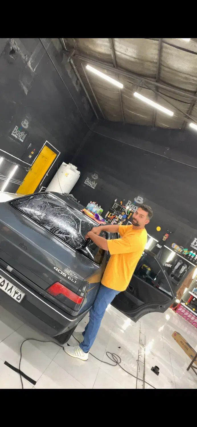 اجرا شیشه دودی سیار (درمحل)آموزش شیشه دودی 0تا 100|خدمات موتور و ماشین|تبریز, |دیوار