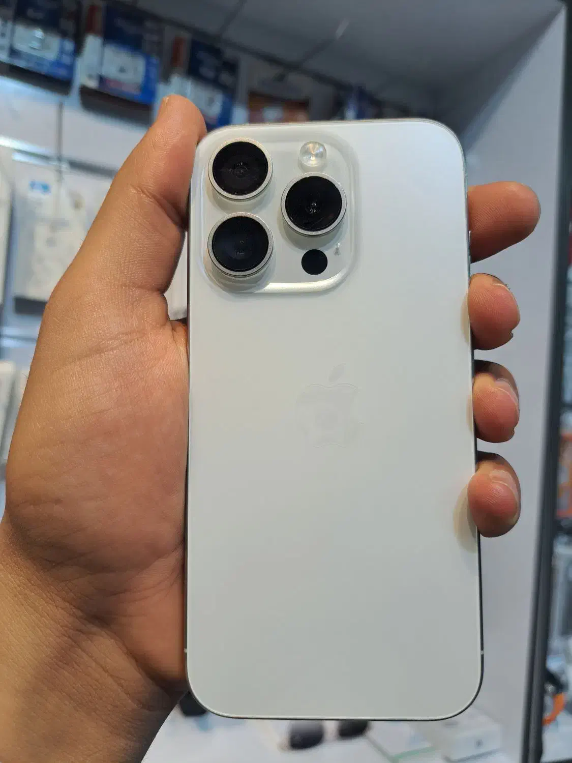 آیفون 15 پرو ۲۵۶ گیگ دو سیم مشابه آک|موبایل|اراک, |دیوار