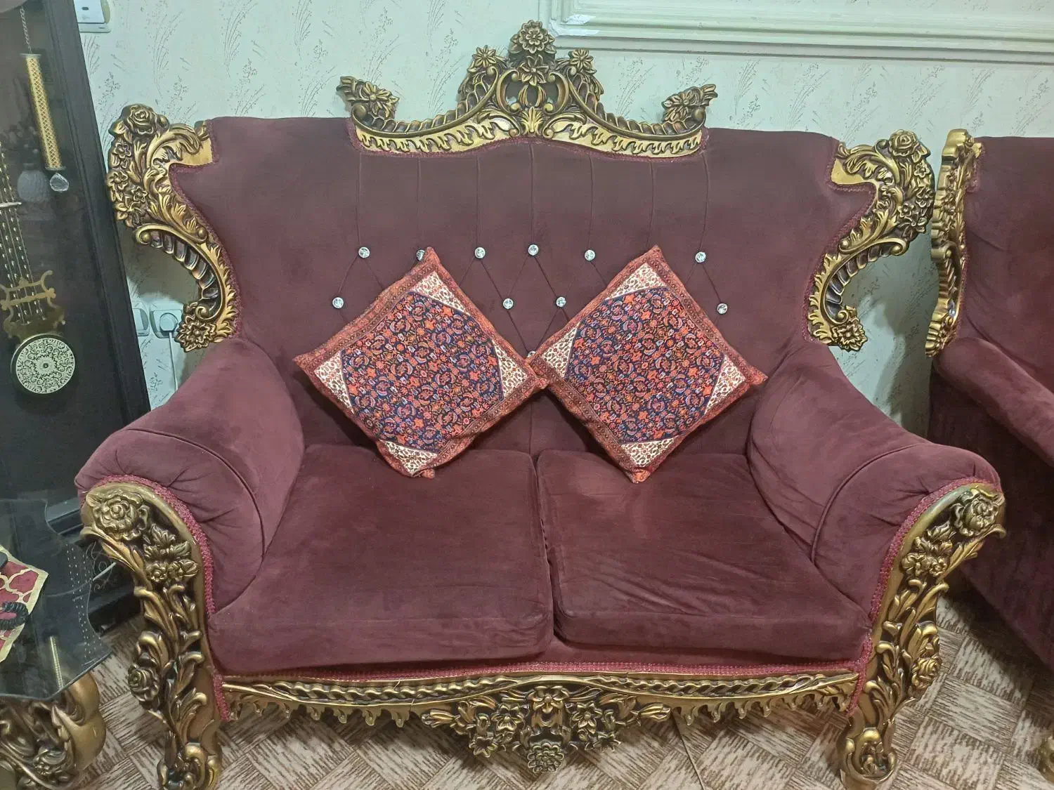 مبل هفت و  دوعدد میز عسلی، میز ناهار خوری  35000|مبلمان خانگی و میز عسلی|رشت, حمیدیان|دیوار