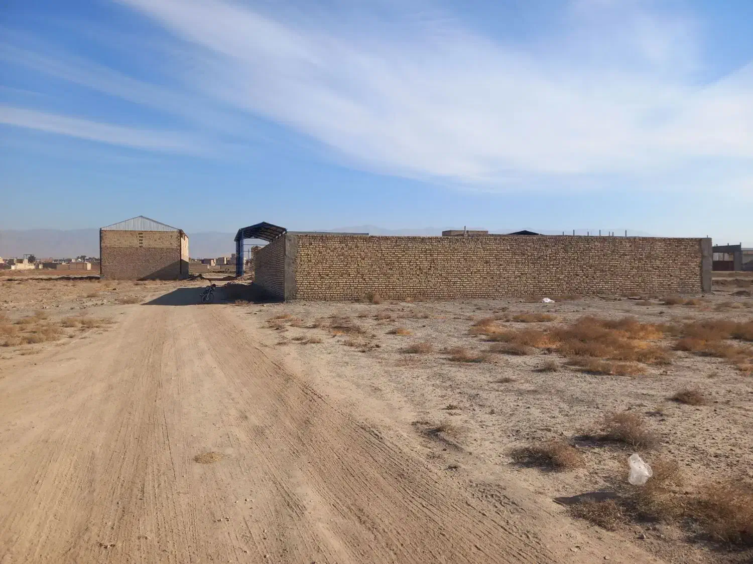 ۳۰۰ متر زمین صاحب الزمان فیض آباد|فروش دفتر صنعتی، کشاورزی، تجاری|نیشابور, ده حلاج|دیوار