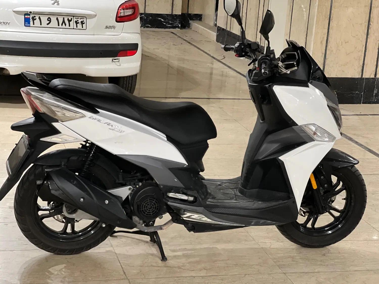 j200 g200 1401|موتورسیکلت|تهران, آهنگران (سراسیاب دولاب)|دیوار