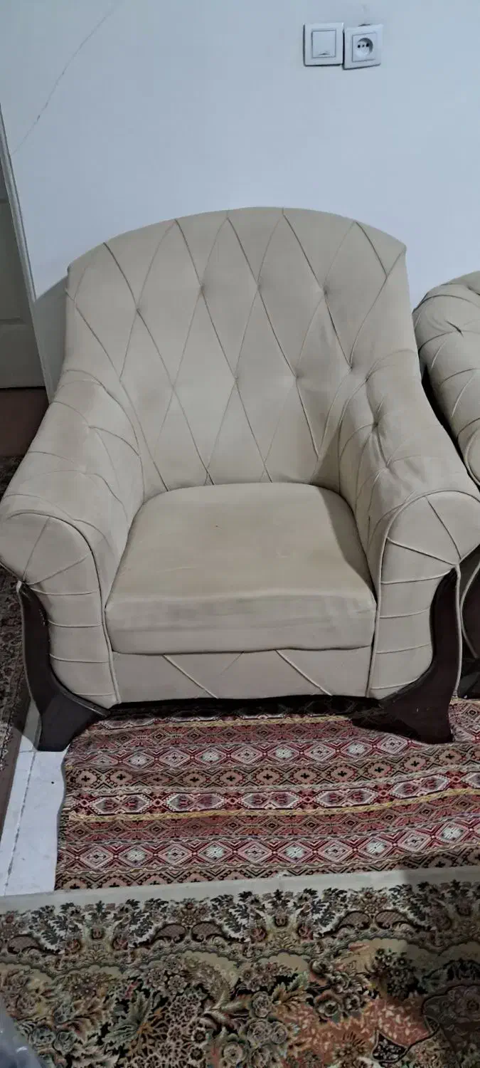 مبل ۷ نفره راحتی|مبلمان خانگی و میز عسلی|نسیم‌شهر, |دیوار