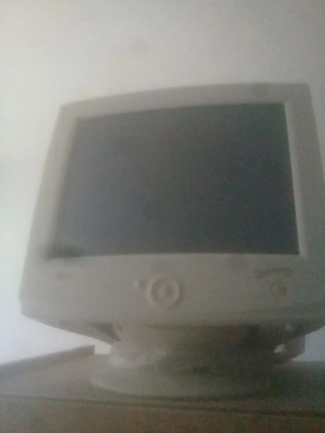 مانیتور سالم|رایانه رومیزی|سبزوار, باهنر|دیوار