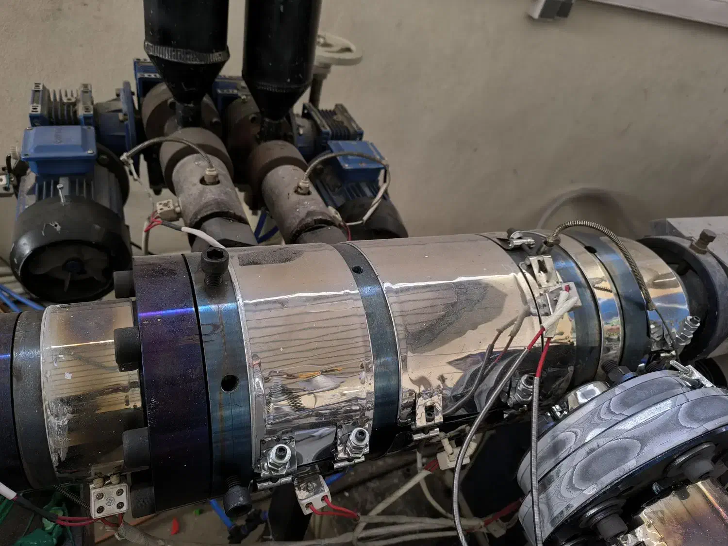 قالب دو لایه لوله پ پ|ماشین‌آلات صنعتی|تهران, امیریه|دیوار