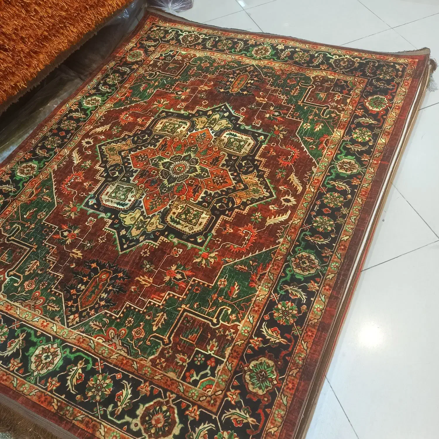 پخش قالیچه و تابلو و کناره درجه|فرش|مشهد, سراب|دیوار