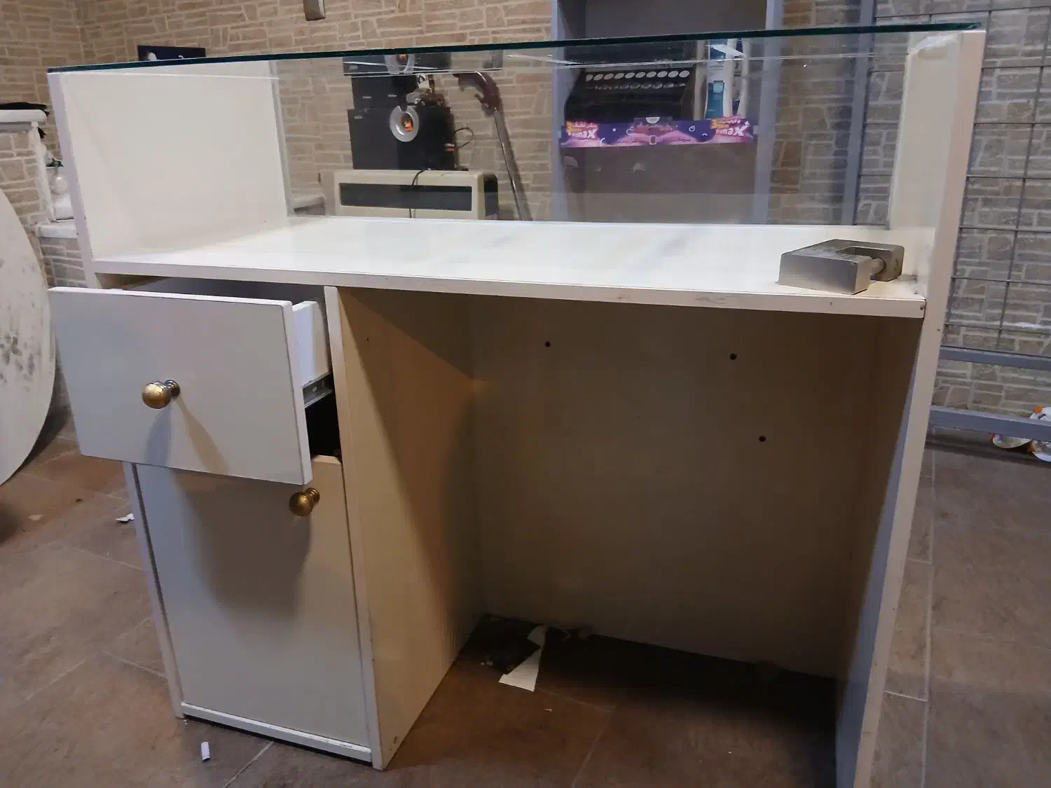 میز پیشخوان ، ویترین|بوفه، ویترین، کنسول|لاهیجان, قیام|دیوار