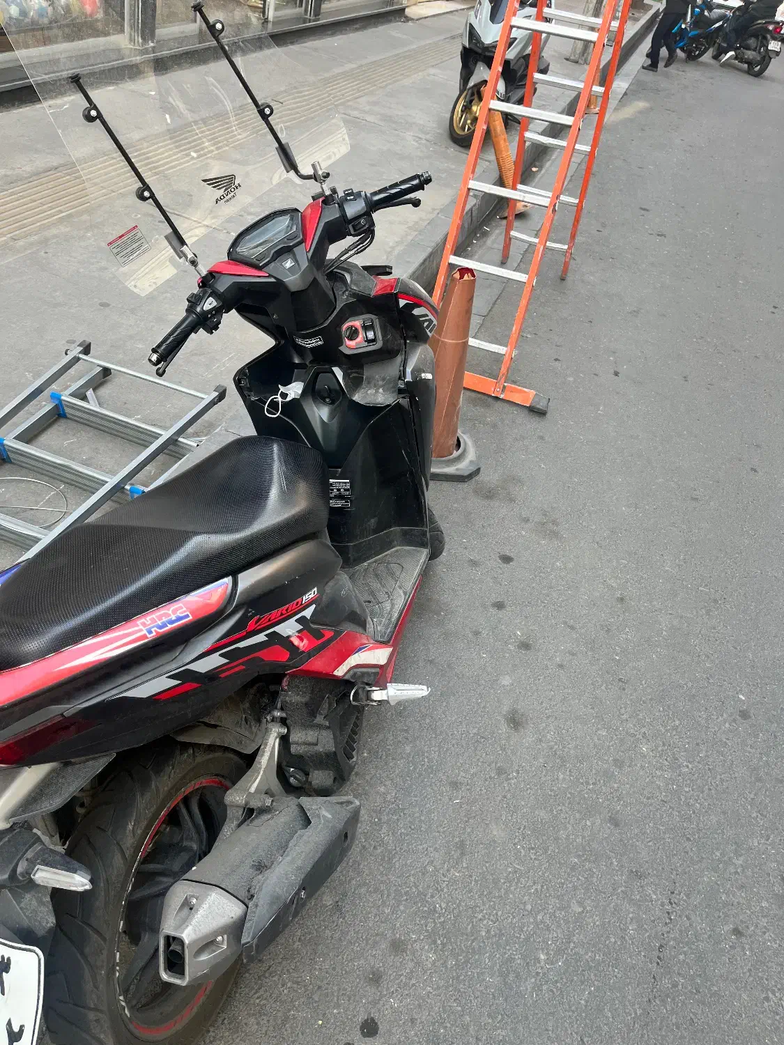 هوندا کلیک ۱۵۰|موتورسیکلت|تهران, منیریه|دیوار