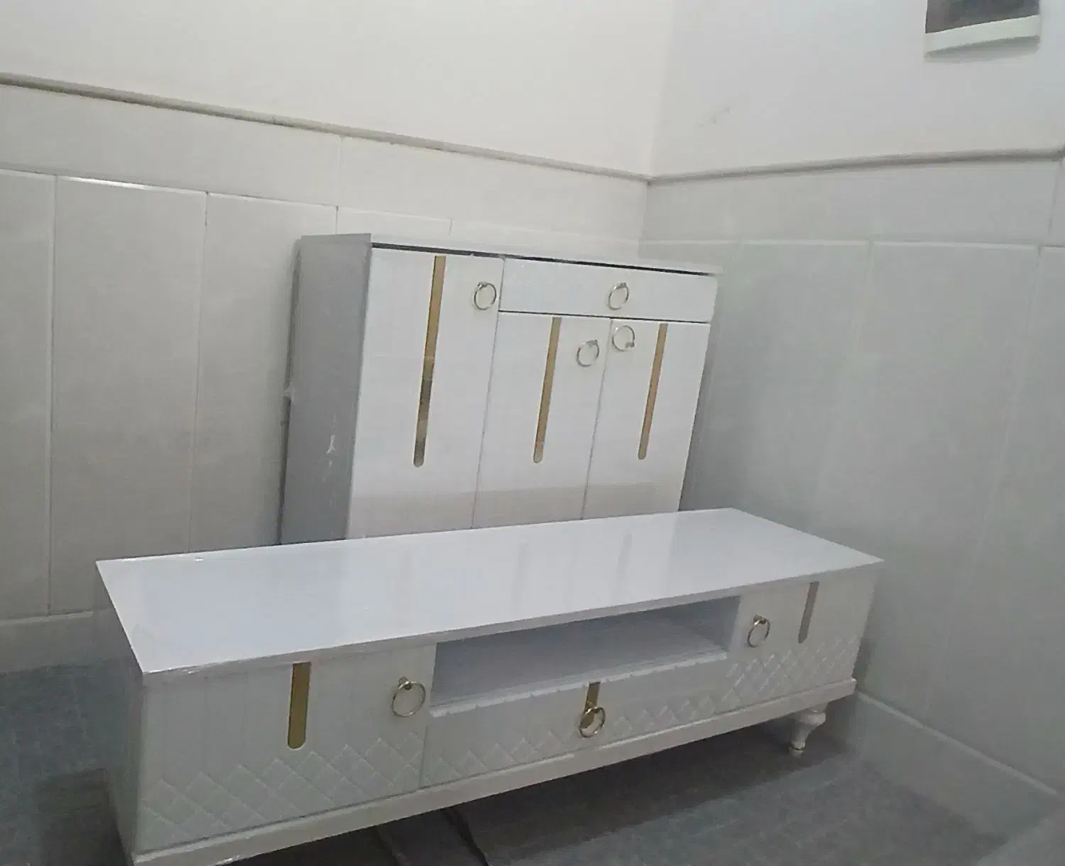 میز تلویزیون و جاکفشی|میز تلویزیون|قم, شهرک مهدیه (مدرس)|دیوار