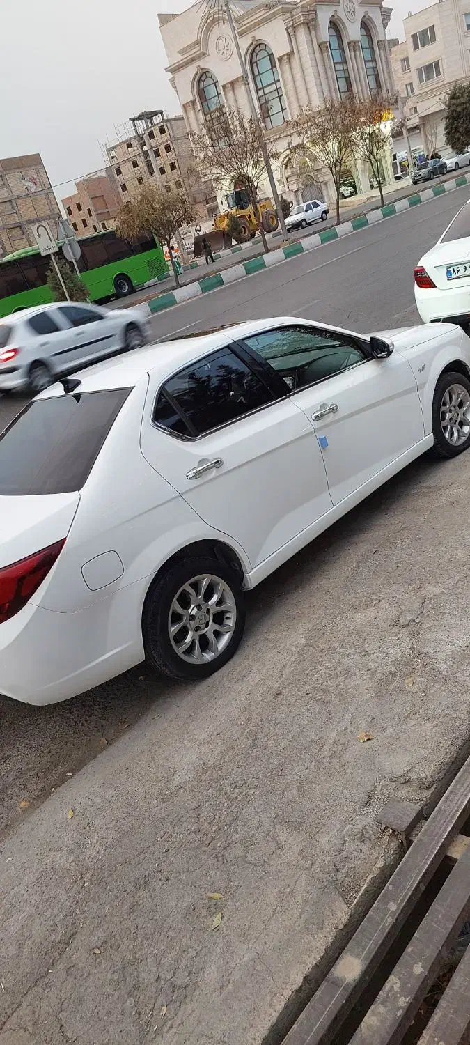 *دنا اتومات ۱۴۰۱*|خودرو سواری و وانت|هشتگرد, شهرک گلها|دیوار