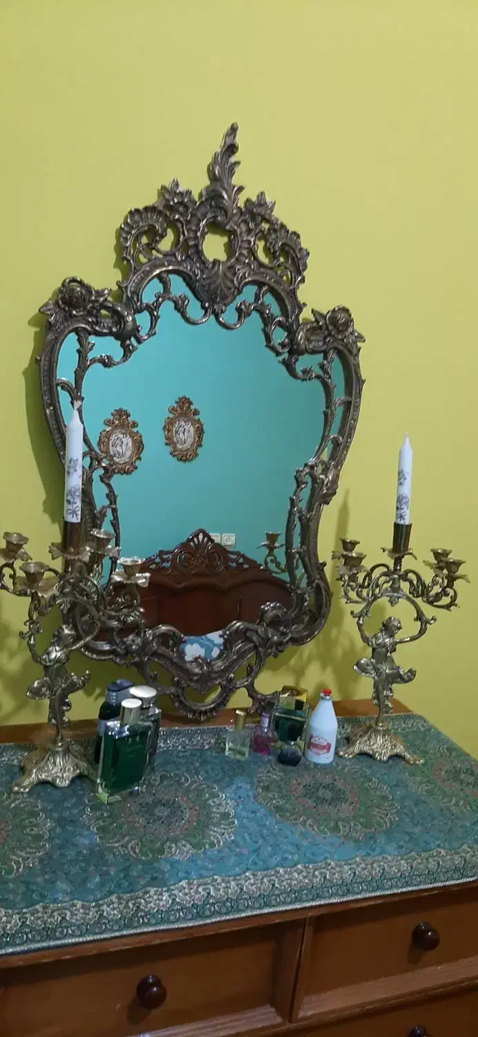 اینه و شمعدان برنجی|کلکسیون اشیاء عتیقه|شاهرود, |دیوار