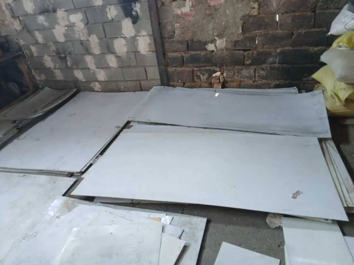 ورق شیری رنگ  برای سایبان لیزر مصارف دیگر|مصالح و تجهیزات ساختمان|شیراز, ده پیاله|دیوار