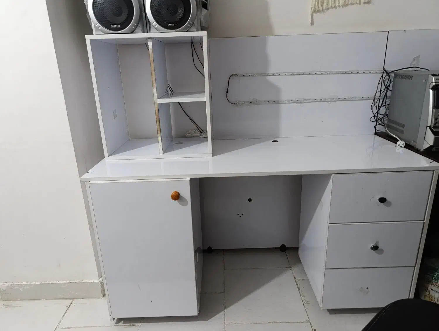 میز صندلی|دفتر کار|میناب, |دیوار