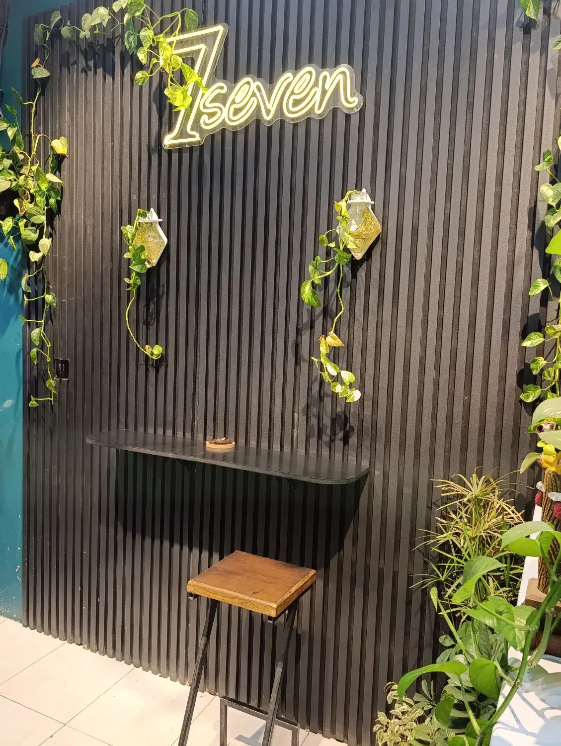 واگذاری کافه با تمام امکانات|کافیشاپ و رستوران|شیراز, پشم شیشه|دیوار