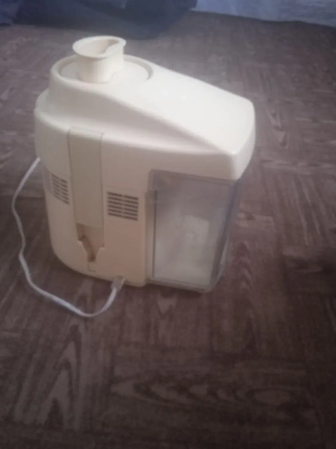 آبمیوه گیر|آبمیوه‌گیر و آب‌مرکبات‌گیر|بروجرد, |دیوار