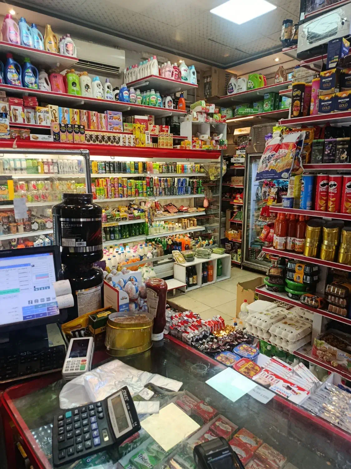 کارگر ساده سوپر مارکت با جای خواب|استخدام خدمات فروشگاه و رستوران|تهران, امیرآباد|دیوار