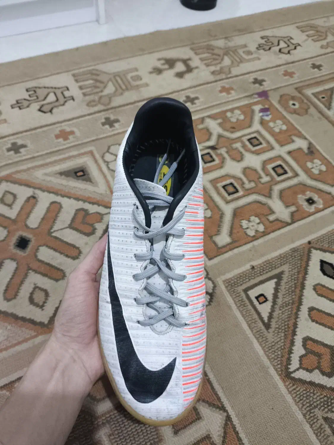 کفش فوتسال|ورزش‌های توپی|محمدشهر, محمدشهر|دیوار