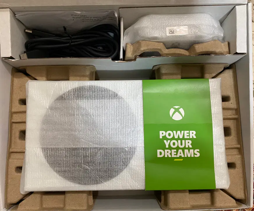 xbox series s|کنسول، بازی ویدئویی و آنلاین|قم, شهدا|دیوار