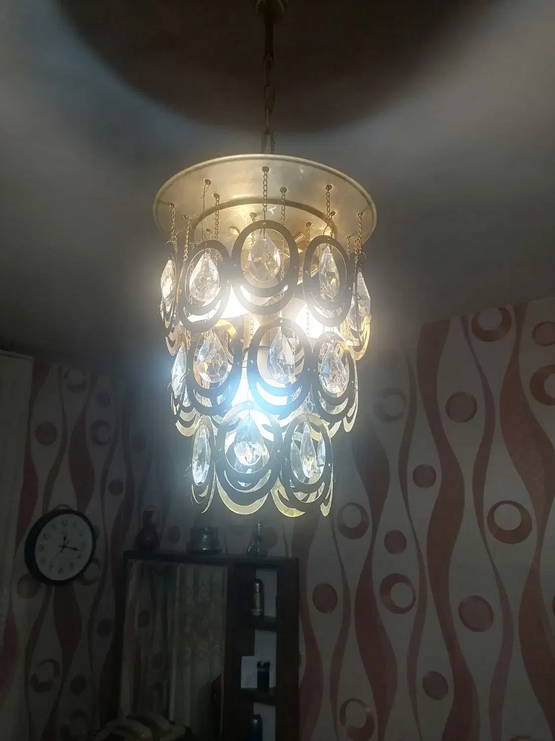 دو عدد لوستر کاملا سالم مناسب حال و اشپزخانه|لوستر و چراغ آویز|تبریز, |دیوار