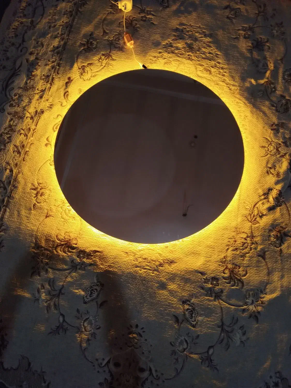 یک عدد ایینه چراغ دار دایره ای|آینه|کلاله, |دیوار